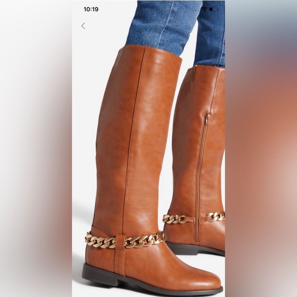 Nettie Chain Embellished Flat Boots